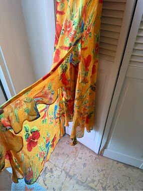 Guess Yellow Floral High-Low Maxi Skirt with Ruffle Edge